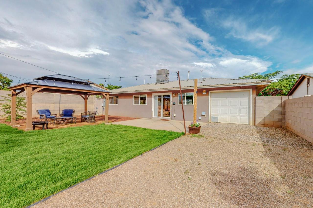 Comfortable 3-Bedroom Home With Spacious Backyard Albuquerque Exteriör bild