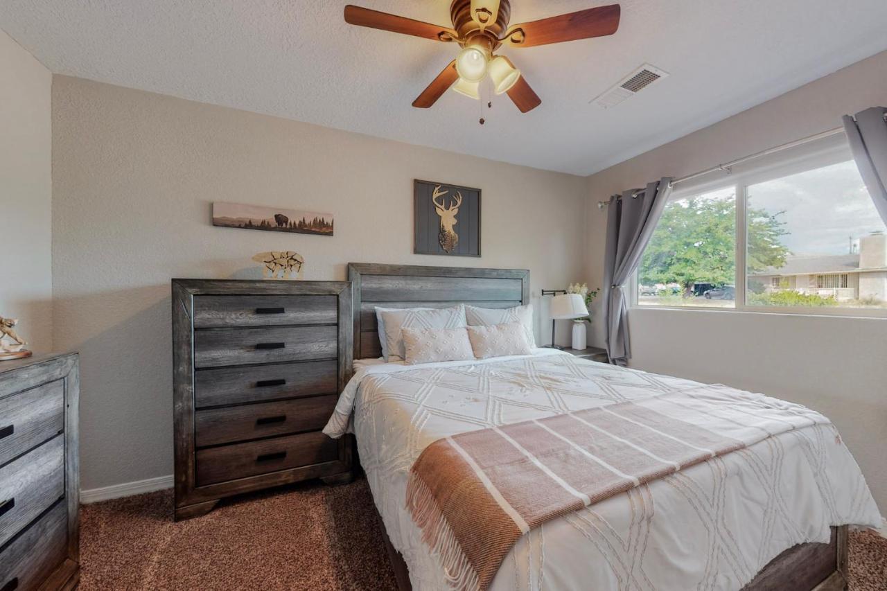 Comfortable 3-Bedroom Home With Spacious Backyard Albuquerque Exteriör bild