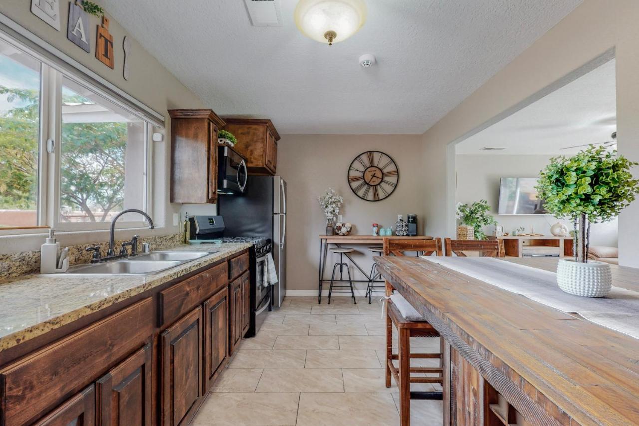 Comfortable 3-Bedroom Home With Spacious Backyard Albuquerque Exteriör bild
